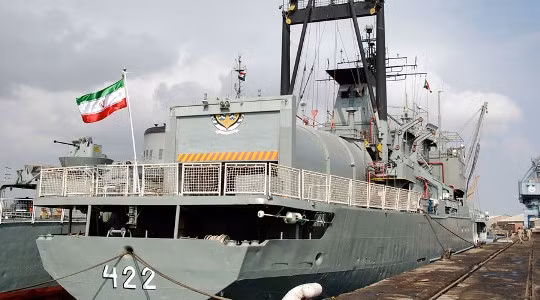  Thử tên lửa xong, Iran tuyên bố sẽ đóng tàu sân bay ảnh 1
