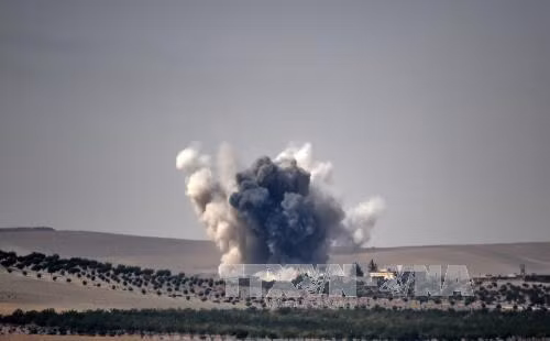 Thổ Nhĩ Kỳ tăng cường lực lượng siết chặt vòng vây Al-Bab ảnh 1