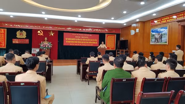 Tăng cường kiểm soát và xử lý vi phạm giao thông ảnh 1