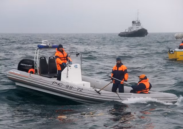 Tai nạn máy bay Tu-154: Trục vớt phần thân, chưa tìm thấy hộp đen ảnh 1