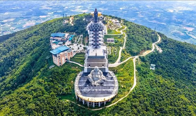 Cảnh báo an toàn khi trekking Núi Bà Đen Tây Ninh