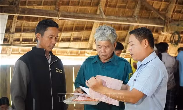 Không để khoảng cách địa lý làm khó người dân tiếp cận dịch vụ công