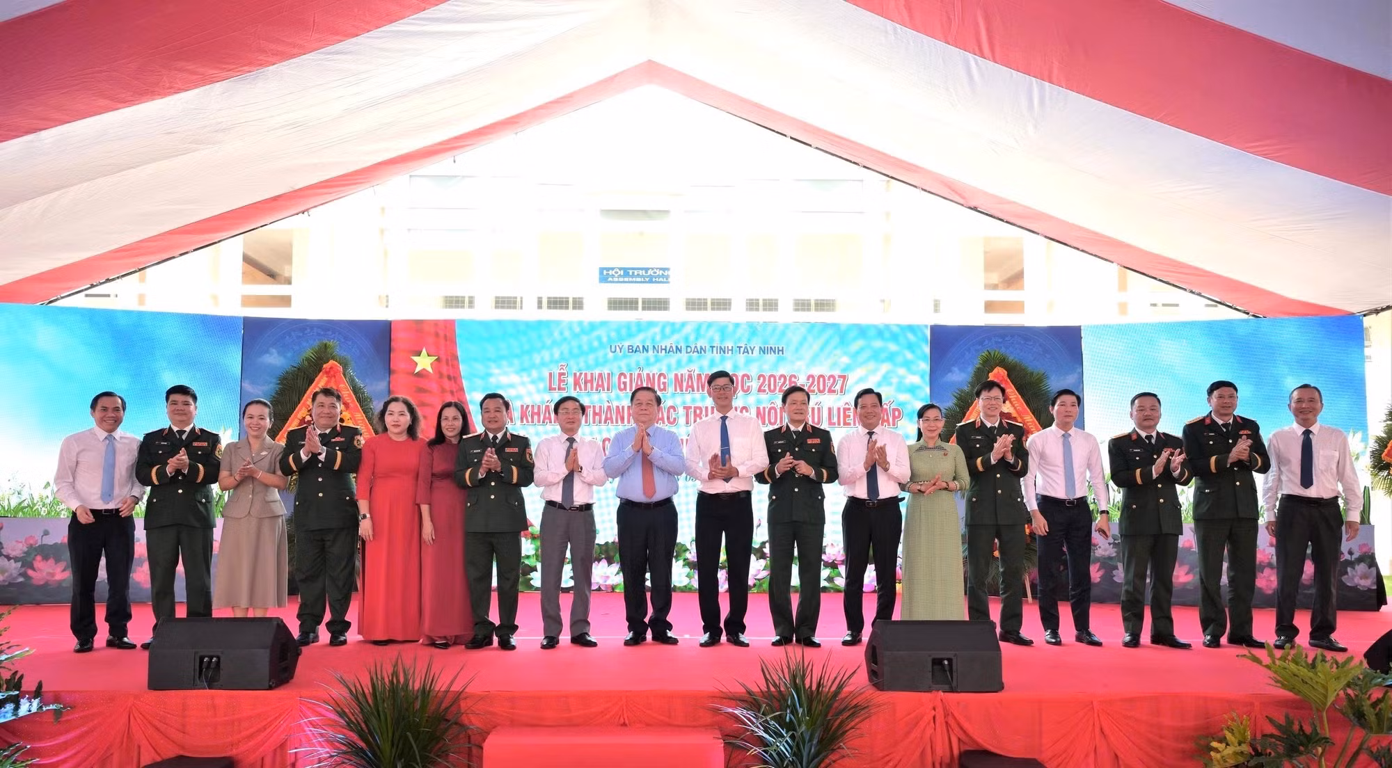 ong-nghia-5926.jpg