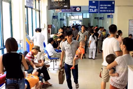 Phát triển mạng lưới bệnh viện vệ tinh để giảm quá tải bệnh viện ảnh 1
