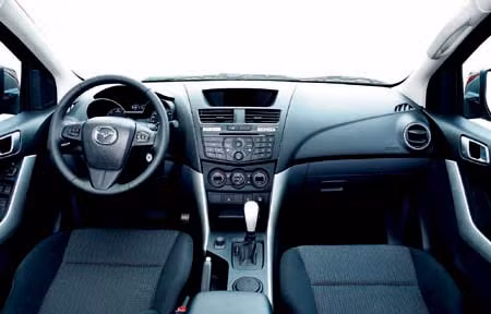 Mazda BT - 50 tung nhiều ưu đãi hấp dẫn trong tháng 9 - 10 ảnh 2