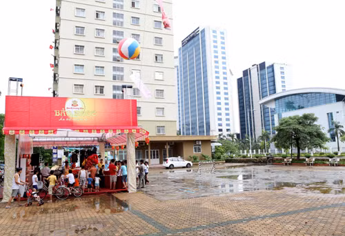 Hãng bánh Trung thu Bảo Ngọc tặng quà cho trẻ có hoàn cảnh khó khăn ảnh 2