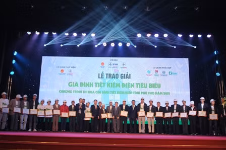 Nâng cao ý thức người dân sử dụng tiết kiệm điện ảnh 1