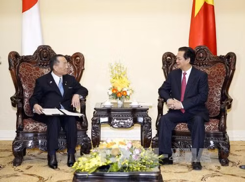 Thủ tướng Nguyễn Tấn Dũng tiếp Chủ tịch Thượng viện Nhật Bản ảnh 1
