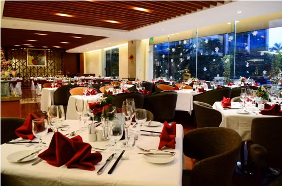 Mùa lễ hội tưng bừng tại Khách sạn Crowne Plaza West Hanoi ảnh 1