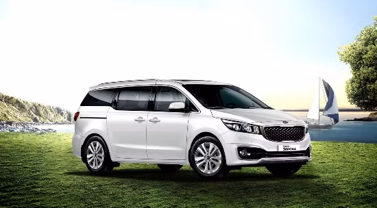 Tháng 11, doanh số Kia Sedona vượt hơn 200 xe ảnh 1