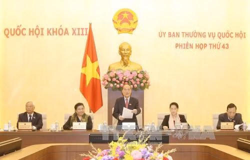 Khai mạc Phiên họp thứ 43, Ủy ban Thường vụ Quốc hội khóa XIII ảnh 1