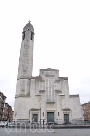 Bùng nổ chương trình du lịch tới "xóm liều" Molenbeek ảnh 2
