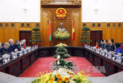 Thủ tướng Nguyễn Tấn Dũng hội kiến Tổng thống Belarus ảnh 1