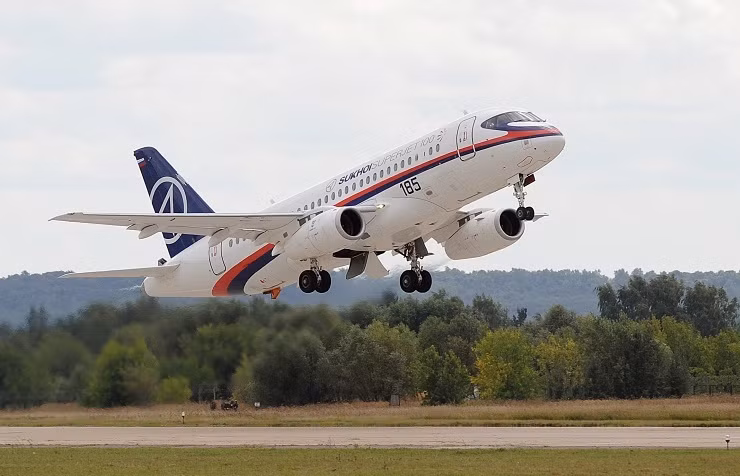 Mexico mua 30 máy bay Sukhoi Superjet 100 của Nga ảnh 1