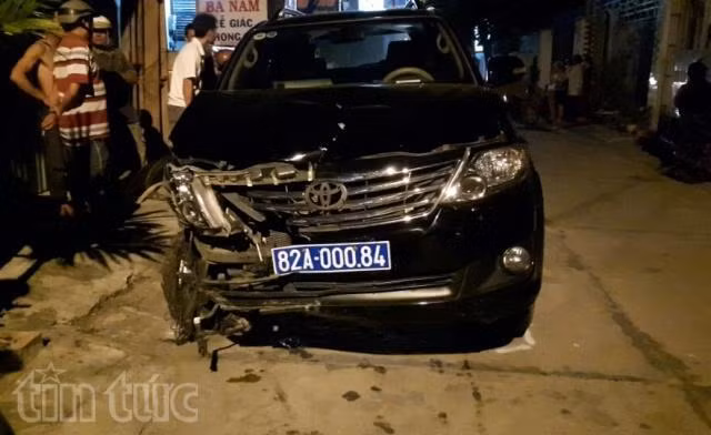 Lái xe biển xanh gây tai nạn liên hoàn rồi bỏ trốn ảnh 1
