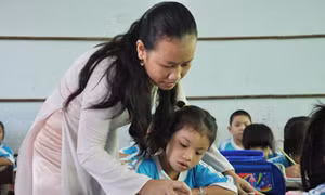 Nhận xét học sinh bằng “khuôn mẫu”