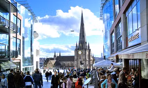 Người trẻ London đua nhau rời khỏi thủ đô
