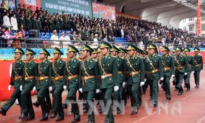 Sự lạc lõng của luận điểm 'Phi chính trị hoá' quân đội