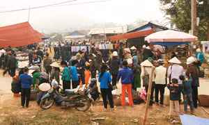 Chợ phiên Đà Vị - Na Hang
