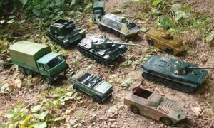 Nga dùng xe tăng đồ chơi chế nhạo NATO