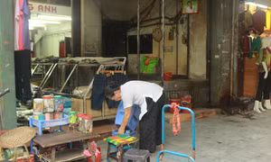 'Giàu nhà quê không bằng ngồi lê phố cổ'