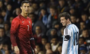 Ronaldo và Messi mờ nhạt tại Manchester