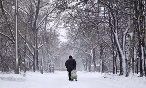 Người dân Ukraine tê tái khi mùa đông đến 