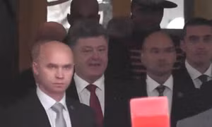 Tổng thống Ukraine bị la ó tại Slovakia