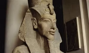 Akhenaten và cái chết của thần mặt trời 