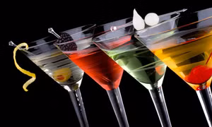 Khác biệt Nga - Mỹ: Giá như vodka pha lẫn được với whiskey!