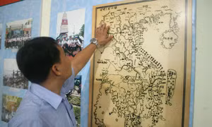 Hiến tặng tài liệu quý về chủ quyền biển đảo Việt Nam 