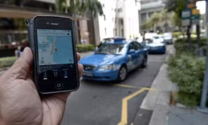 Singapore thắt chặt kiểm soát ứng dụng 'vẫy taxi'