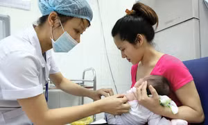 Nâng cao y đức và tăng cường giám sát thường xuyên
