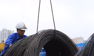 Ngành thép lo ngại bị thép Nga bóp nghẹt