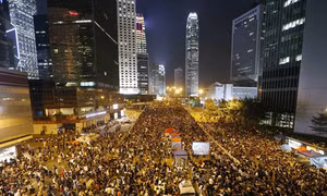 Hàng nghìn người biểu tình Hong Kong lại ùa ra đường