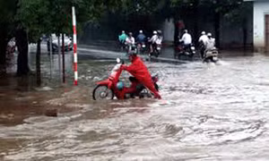 Hà Nội loay hoay chống ngập 