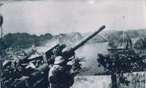 Chung một chiến hào