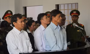 Tuyên án tử hình nguyên Giám đốc ngân hàng nhận hối lộ 
