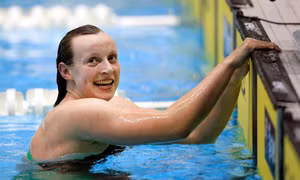 Phá kỷ lục bơi 400m, Mỹ thoát cái bóng Phelps