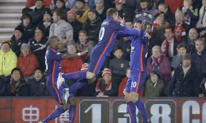 Đánh bại Southampton, MU lọt vào top 3