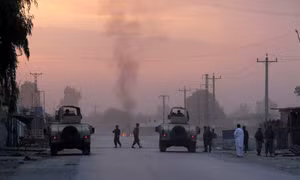 Taliban tấn công liều chết toà nhà chính quyền 