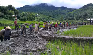  Kon Tum