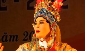 Người nghệ sỹ 'mắc nợ' với tuồng