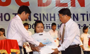 156 sinh viên, nhà nghiên cứu trẻ Việt nhận học bổng Odon Vallet 