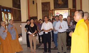Người Việt tại Ấn Độ dự lễ Vu Lan báo hiếu cha mẹ