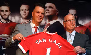 Van Gaal và sứ mệnh phục dựng Old Trafford