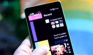 Smartphone giá rẻ đánh bật điện thoại cao cấp 