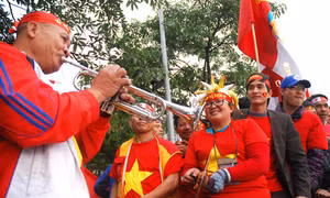 Sân vận động Mỹ Đình cháy rực trước trận đấu