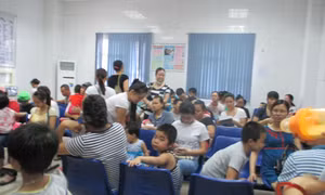 Vắcxin dịch vụ lúc có lúc không