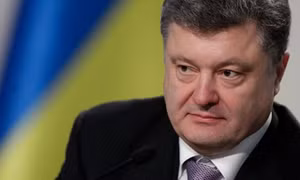 Tổng thống Poroshenko: Ukraine sẵn sàng phòng vệ
